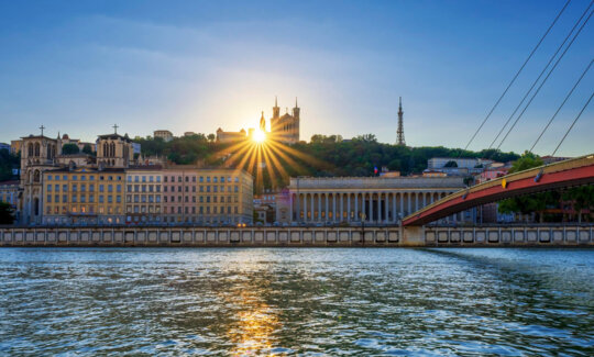 Pourquoi investir à Lyon dans l'immobilier neuf ? : Guide complet de l'investissement locatif