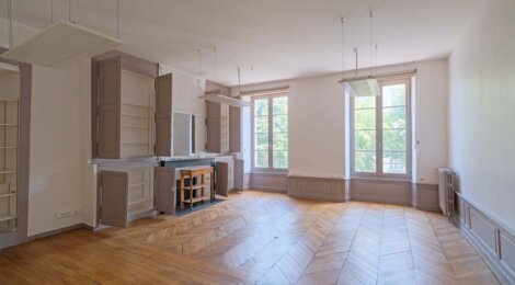 Programme immobilier neuf : 24, place du Général de Gaulle - Chinon à deux pas de la Forteresse Royale (37500) - Référence : 15330
