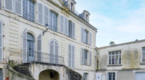 Programme immobilier neuf : Hôtel Pirondeau - Chinon quartier Saint-Étienne réhabilitation Malraux d’exception (37500) - Référence : 15332