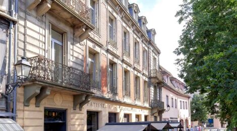 Programme immobilier neuf : 10, place de la Cathédrale CGP - Colmar Vieille Ville : 18 appartements neufs face à la Cathédrale éligibles loi Malraux (68000) - Référence : 15963
