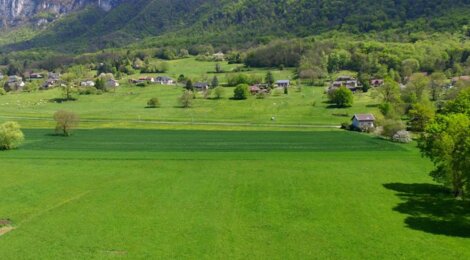 Programme immobilier neuf LES CARRÉS PRAIRIALS - Méry : Appartements T2–T4 avec terrasses, balcons et garages dans le Hameau des Jacquiers (73420) - Référence : 1236