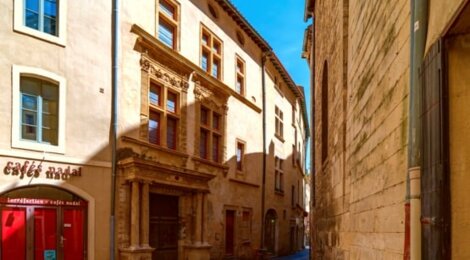Programme immobilier neuf La Maison Saint Castor - NIMES - Nîmes : appartements neufs du studio au 4 pièces en hypercentre proche des Halles (30000) - Référence : 14775