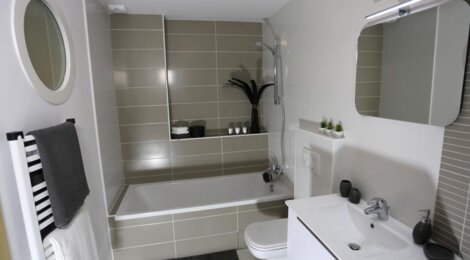 Programme immobilier neuf Les carrés du môle - Saint-Jean-de-Tholome : Maisons-duplex T4 avec terrasses, jardins privatifs et proximité cadre bucolique
Descriptif : (74250) - Référence : 6949