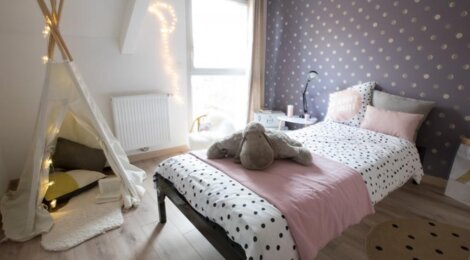 Programme immobilier neuf Les carrés du môle - Saint-Jean-de-Tholome : Maisons-duplex T4 avec terrasses, jardins privatifs et proximité cadre bucolique
Descriptif : (74250) - Référence : 6949