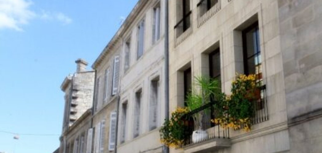 Programme immobilier neuf 89 RUE HENRI IV - Bordeaux : 5 appartements rénovés T3 à 150 m de la place de la Victoire (33000) - Référence : 14930