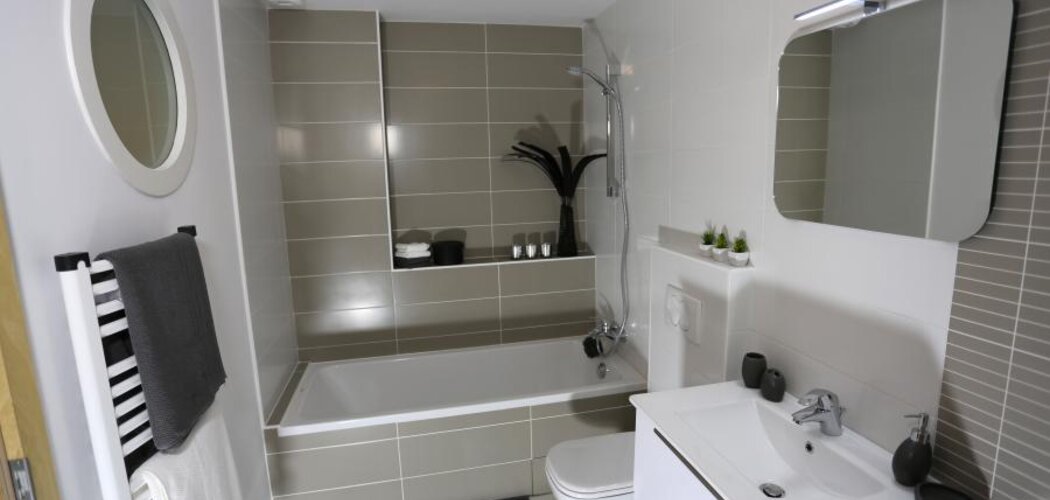 Programme immobilier neuf Les carrés du môle - Saint-Jean-de-Tholome : Maisons-duplex T4 avec terrasses, jardins privatifs et proximité cadre bucolique
Descriptif : (74250) - Référence : 6949