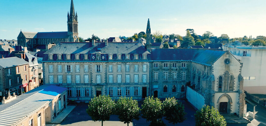 Programme immobilier neuf LE COUVENT DES SAINTS-COEURS - Saint-Quay-Portrieux appartements réhabilités près du port (22410) - Référence : 17628