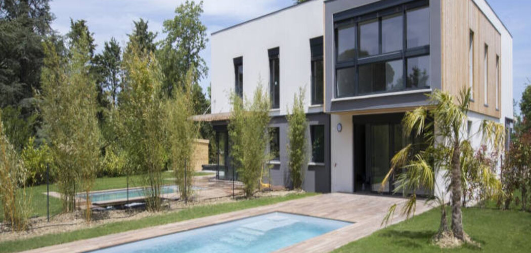 Programme immobilier neuf CARRÉS DU GOLF - Vieille-Toulouse : Villas avec jardins arborés, piscine et cuisine ouverte proche de la mairie (31320) - Référence : 3163